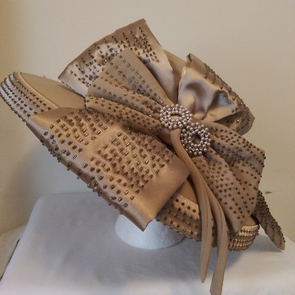 Lady Church Hat